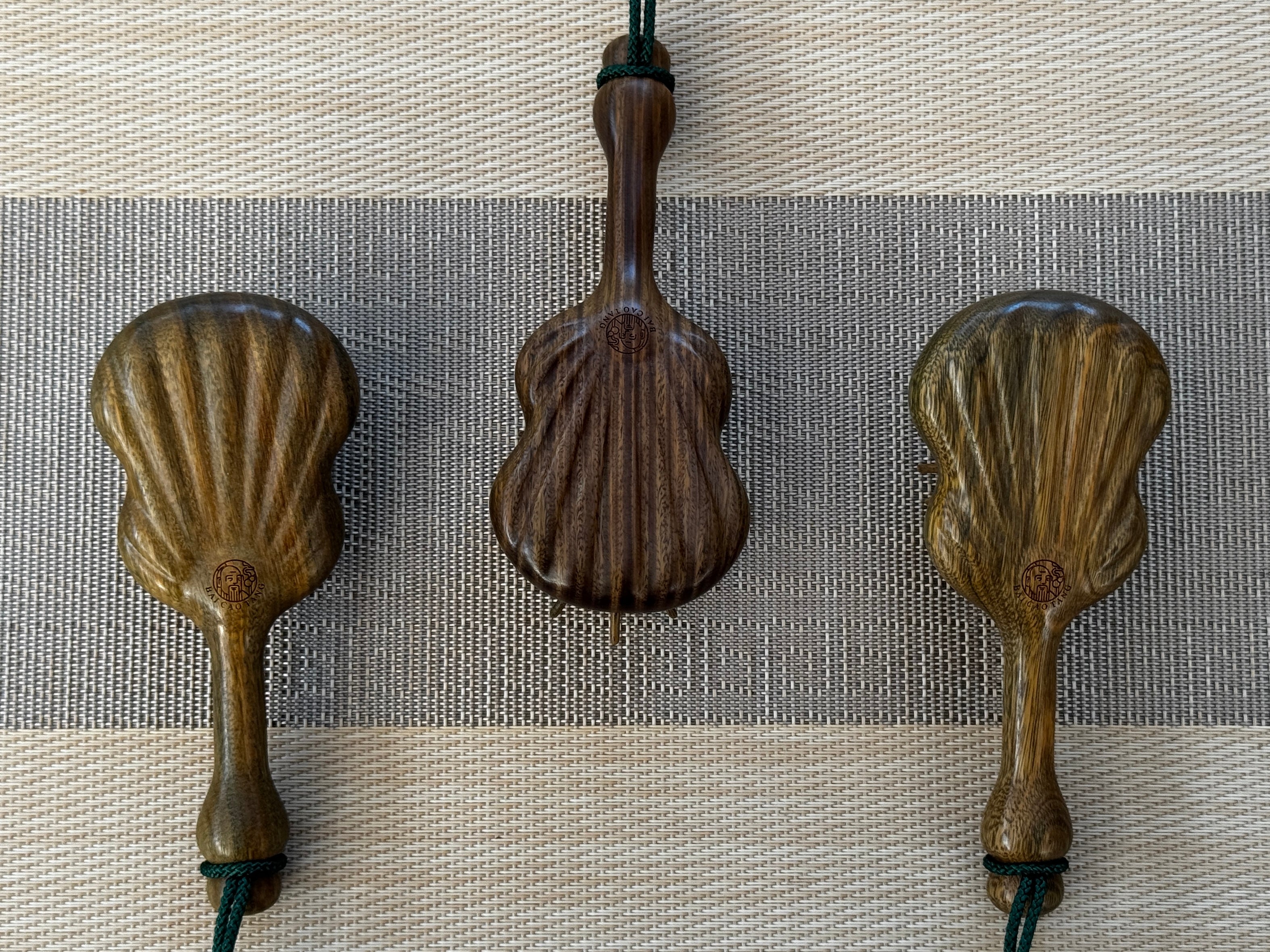 Portable Sandalwood Cushion Scalp Brush