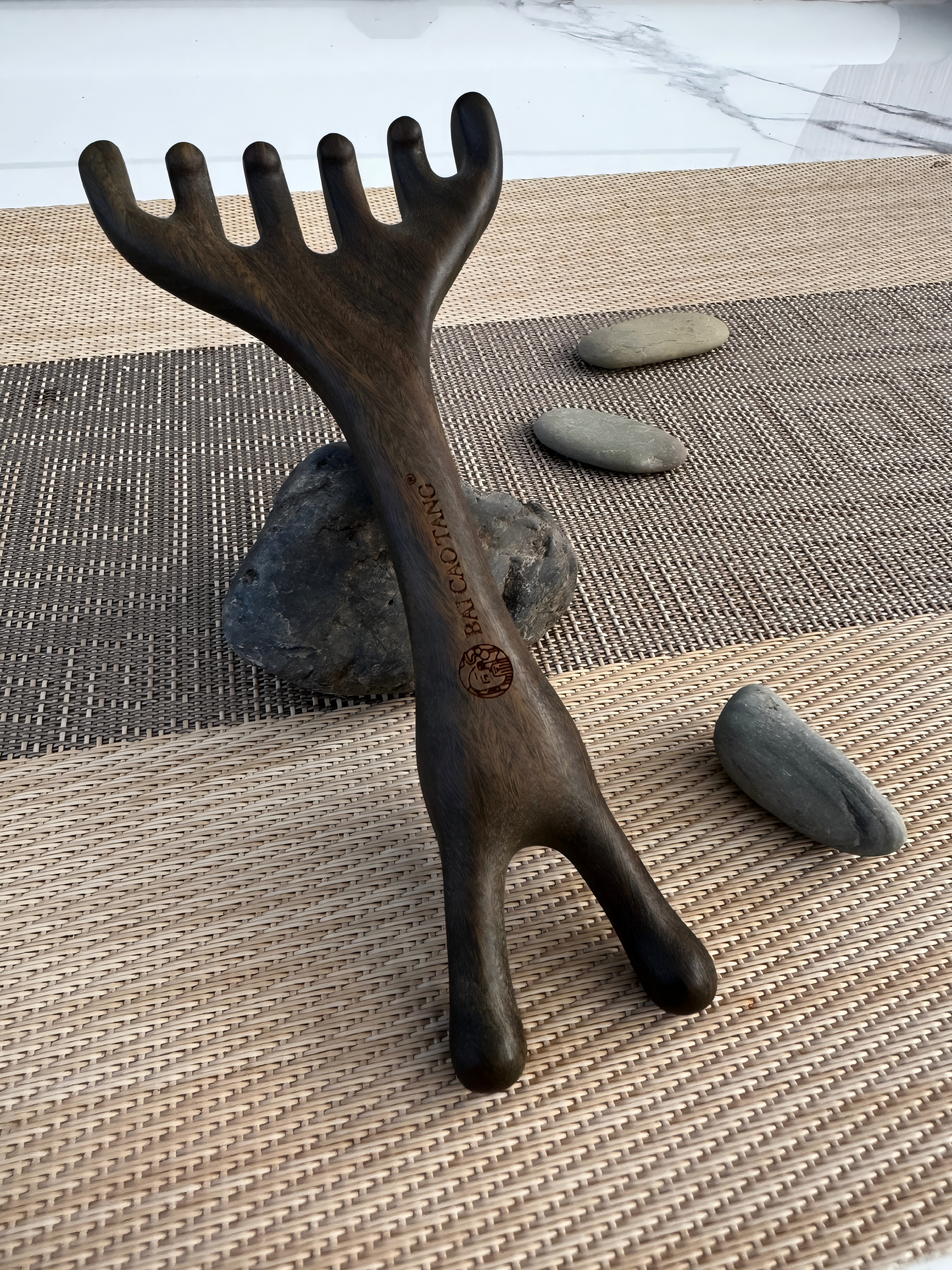 Sandalwood Antler Dual-End Face & Scalp Massagerg Tool
