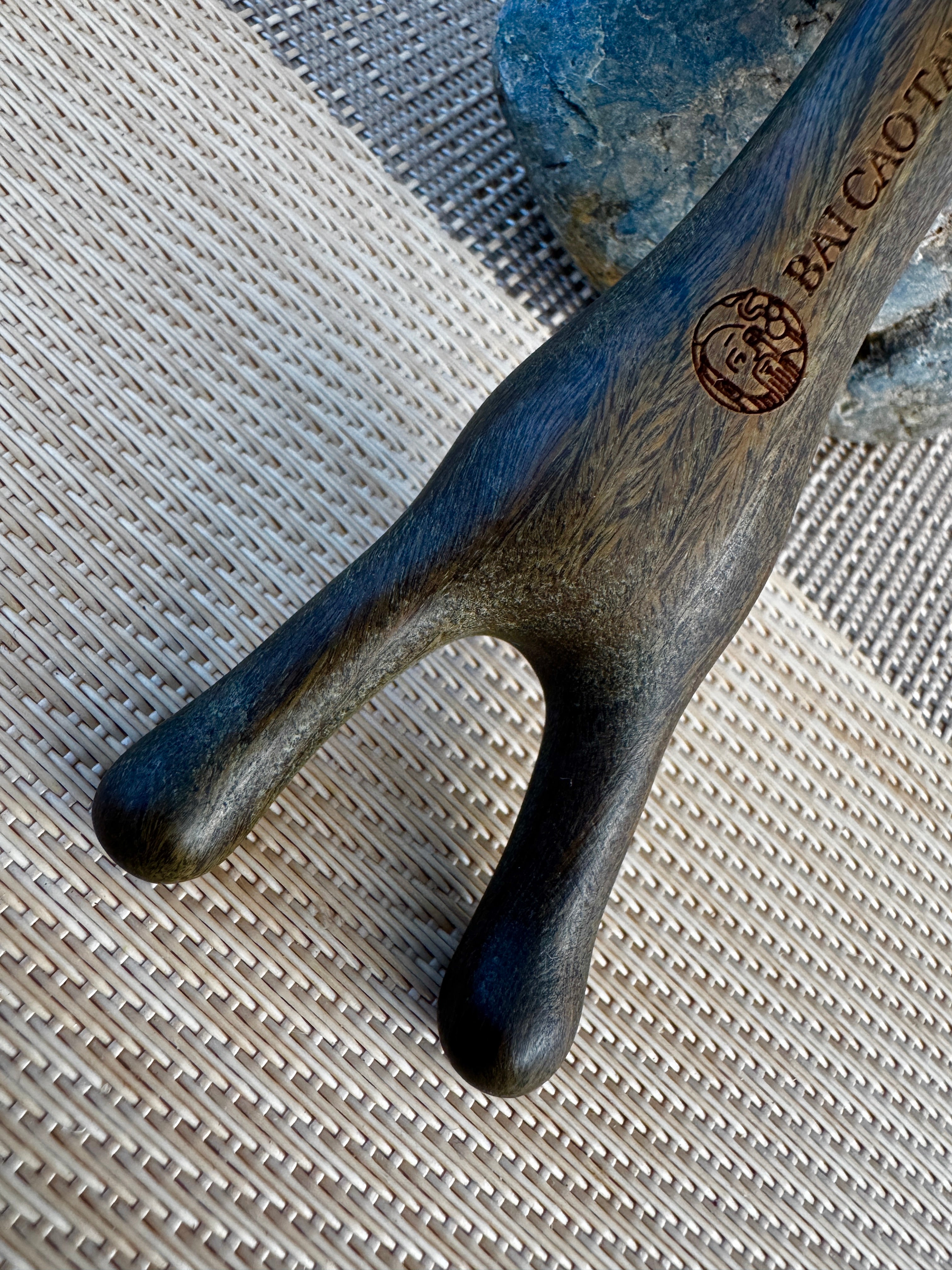 Sandalwood Antler Dual-End Face & Scalp Massagerg Tool